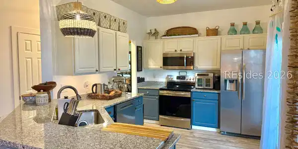 Image 2: KITCHEN Image 2: KITCHEN