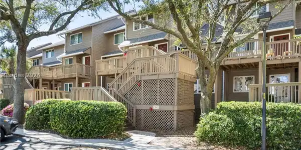 50 Yacht Cove Drive