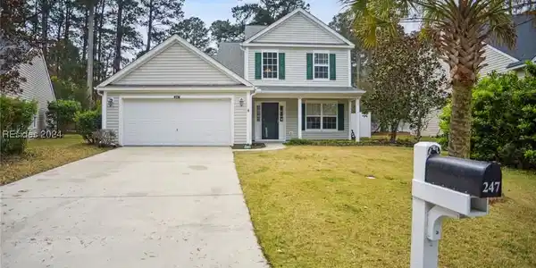 247 Hitching Post Crescent