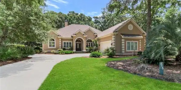 615 Colonial Drive