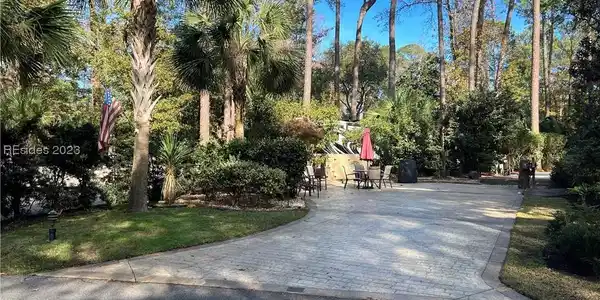 133 Arrow Rd #4