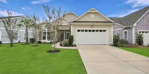366 Castaway Drive