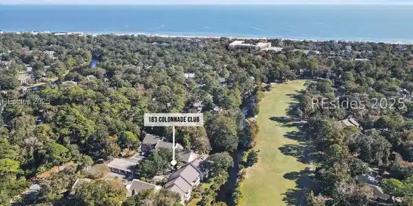 200 Colonnade Drive
