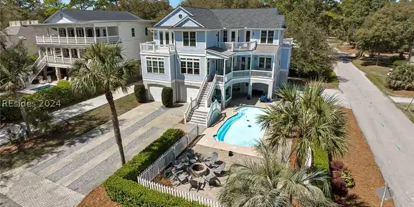 21 Sanddollar Road
