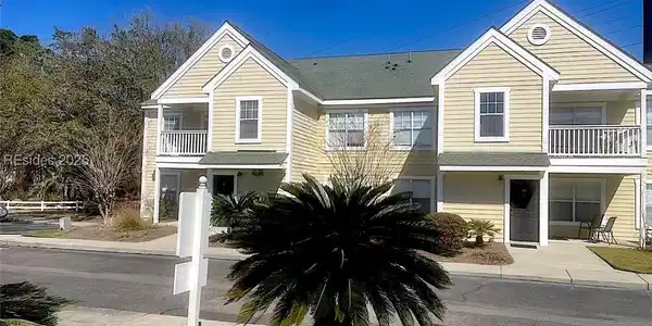 5 Old South Court