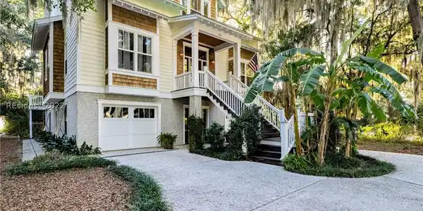34 Minuteman Drive