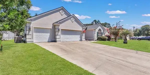 42 Yonges Island Drive