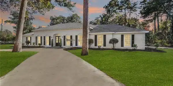 901 Forrest Lane