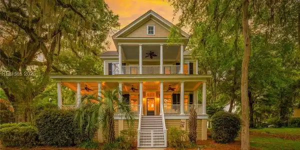 28 Oak Pond Passage