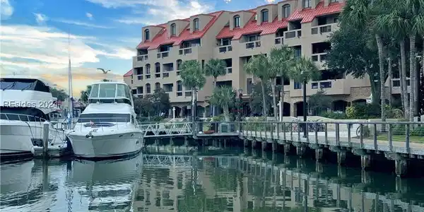 17 Harbourside Lane