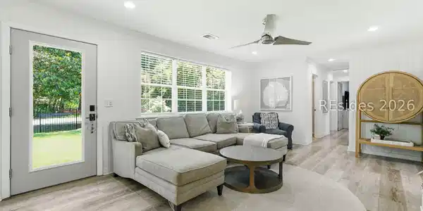 Image 4 Image 4