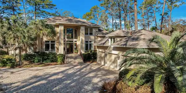 4 Davant Court