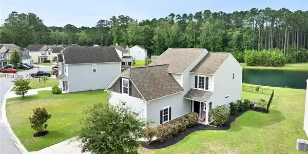 114 Scarlet Oak