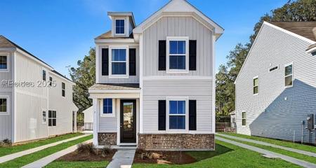 171 Standing Oaks Drive