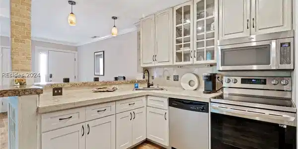 53 Delander Court