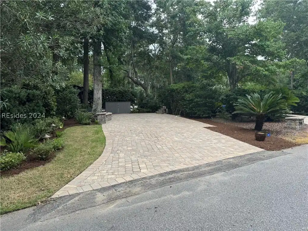 Image 1 Image 1