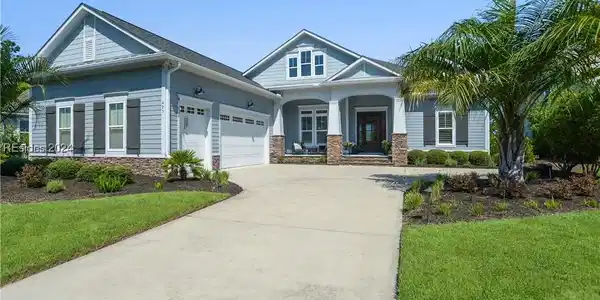 423 Lake Bluff Drive