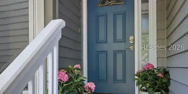 10 Yacht Cove Drive