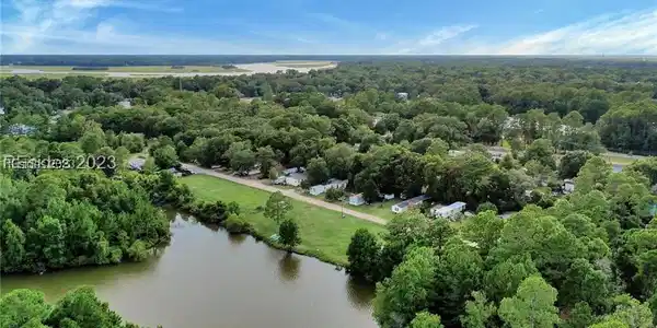 3 Devonwood Court