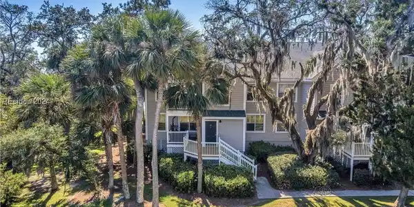 32 Old South Court