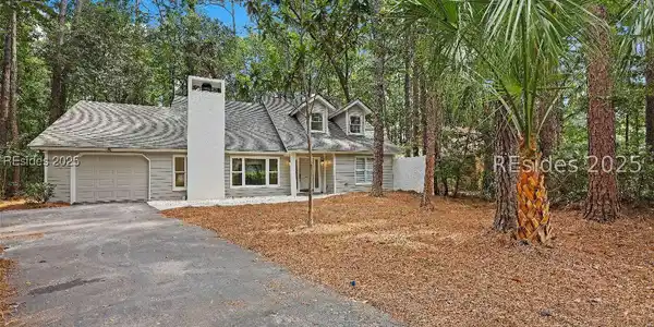 1 Arrow Wood Road