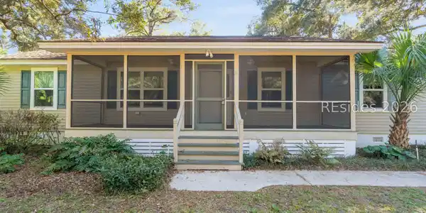 3 Hilda Avenue