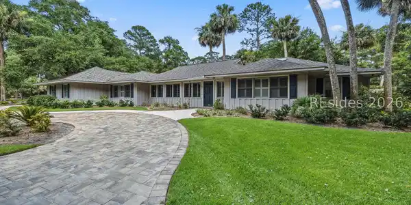 37 Woodbine Place