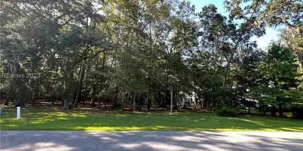 23 Oldfield Village Road