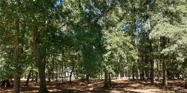 4 Millbrook Circle