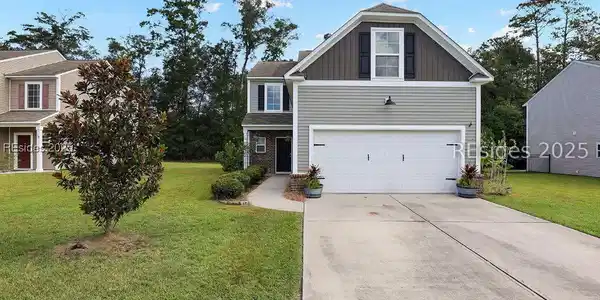 132 Red Northern Oak Way
