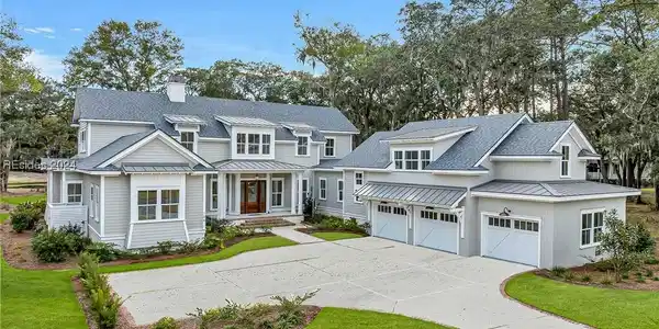 106 Inverness Drive
