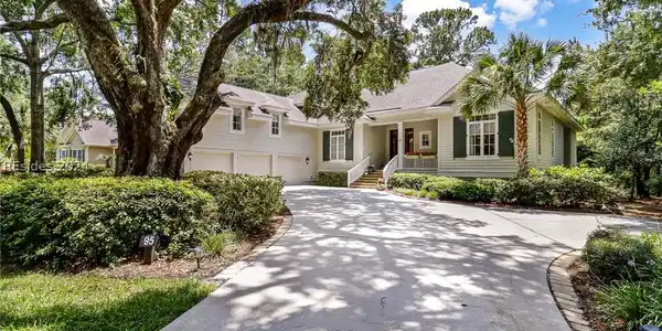 95 Peninsula Drive