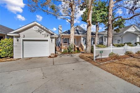 2 Binaker Court