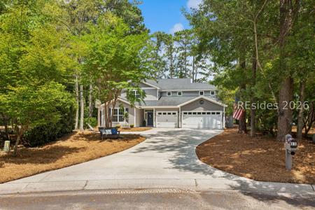 11 Hathaway Lane