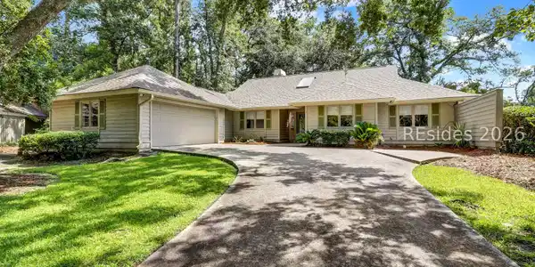 5 Deerfield Court