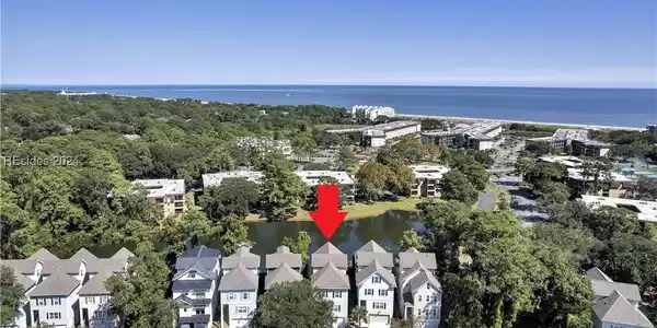 25 Sandcastle Court