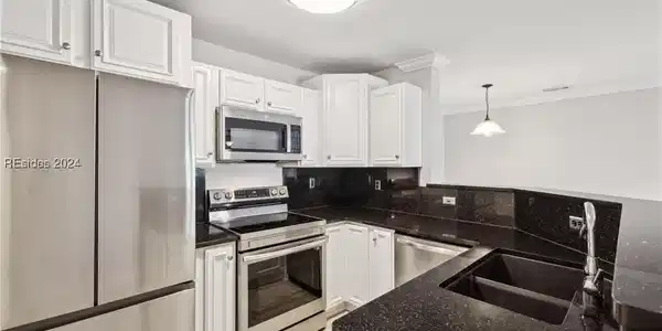 100 Kensington Boulevard