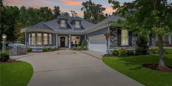 17 Chesterton Court