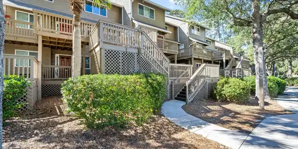 Image 3: Unit #324 is a two-story townhome. Image 3: Unit #324 is a two-story townhome.