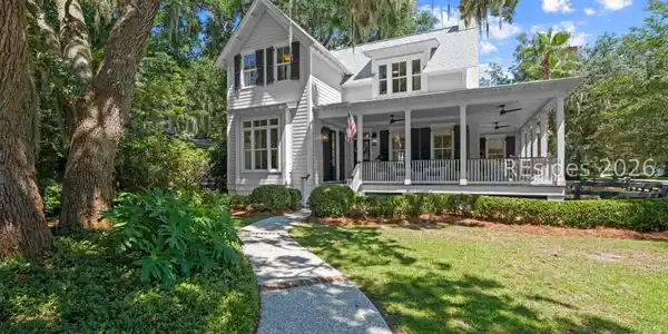 12 Elisabeth Cove