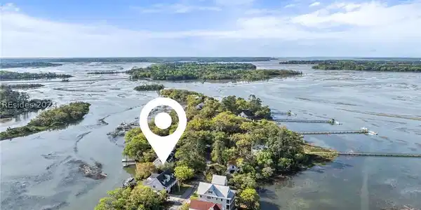 79 Lost Island Road