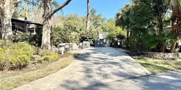 133 Arrow Rd #379