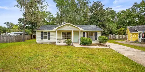 28 Ridenour Place