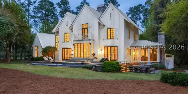26 Plum Thicket Road