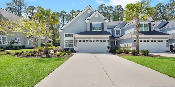 33 Paxton Circle