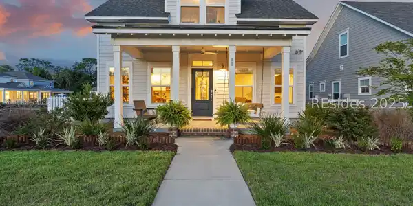 11 Basin Trail Street