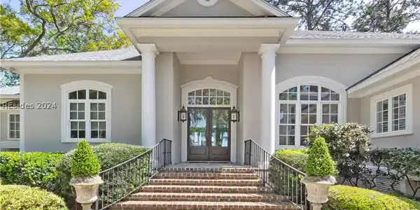 71 Peninsula Drive
