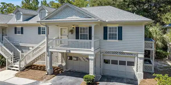 30 Valencia Drive