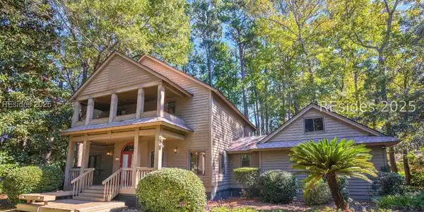 1 Royal James Drive