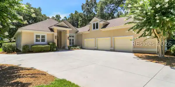 35 Greenwood Drive